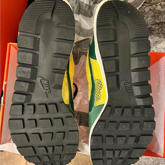 NWB Nike Vaporwaffle Sacai Yellow/Green Size 10.5. Bought as gift,tried on once. - Picture 7 of 8
